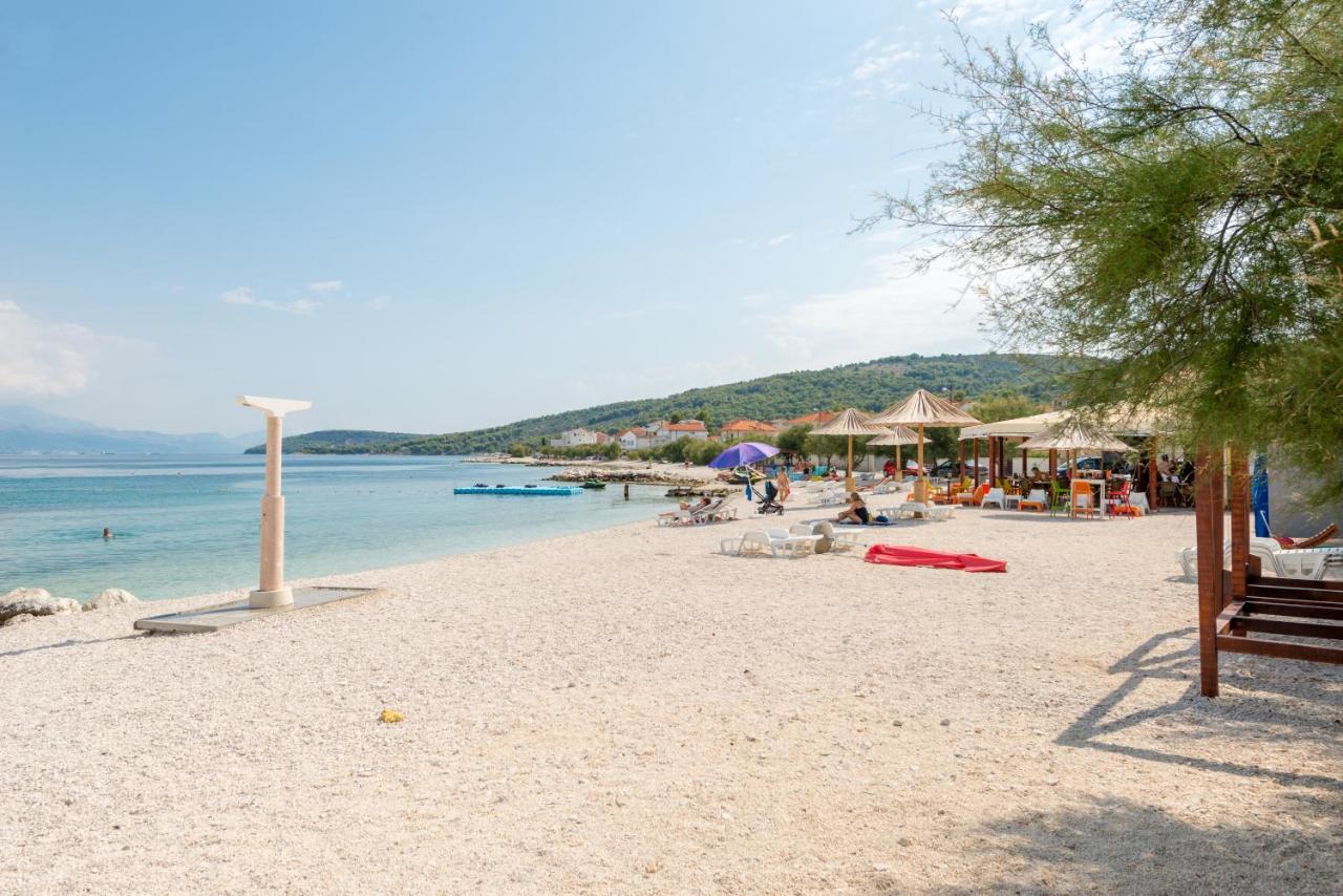 Apartments By The Sea Slatine, Ciovo - 11047 Экстерьер фото