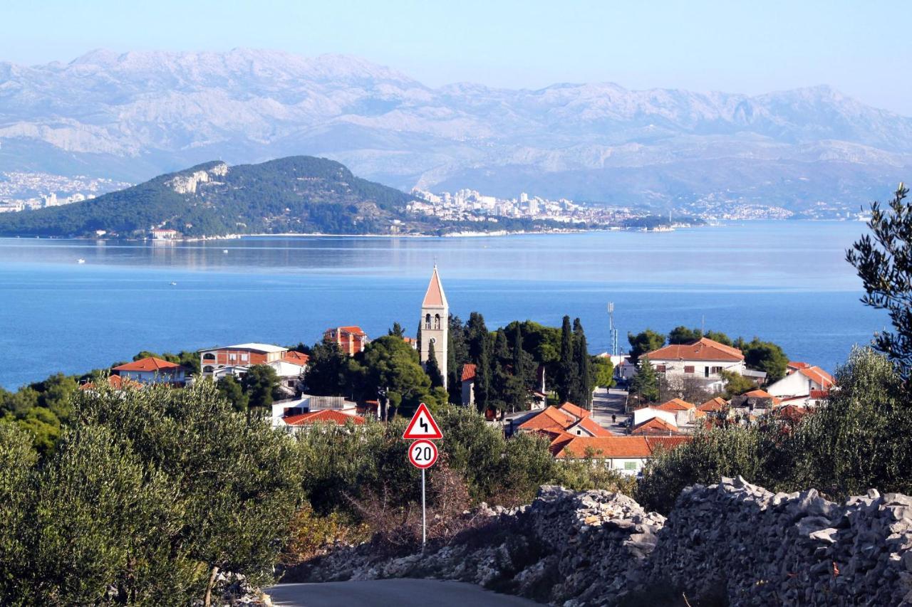 Apartments By The Sea Slatine, Ciovo - 11047 Экстерьер фото