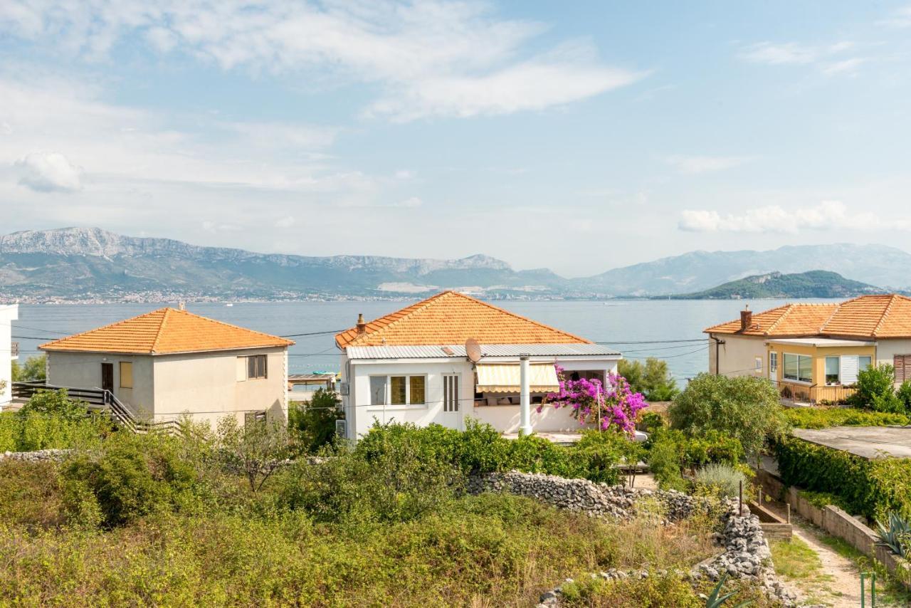 Apartments By The Sea Slatine, Ciovo - 11047 Экстерьер фото