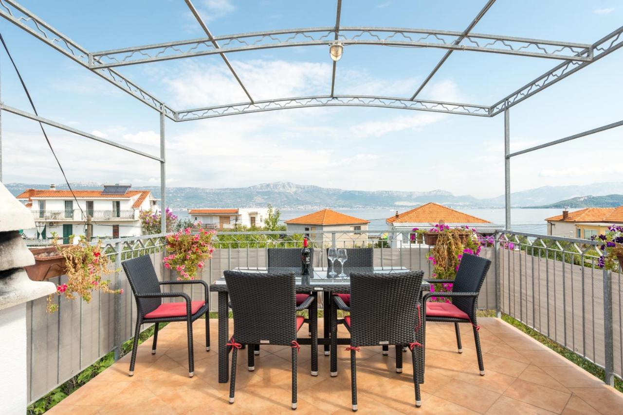 Apartments By The Sea Slatine, Ciovo - 11047 Экстерьер фото